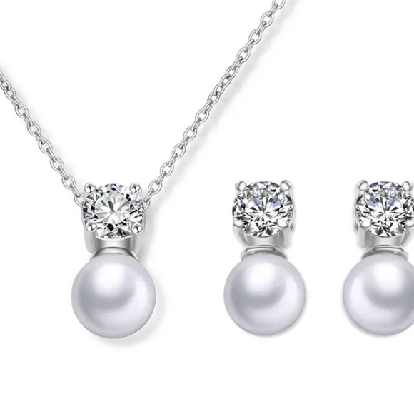 Grathia Cero Jewelry - Pearl Stud Earrings Necklace Set for Women
